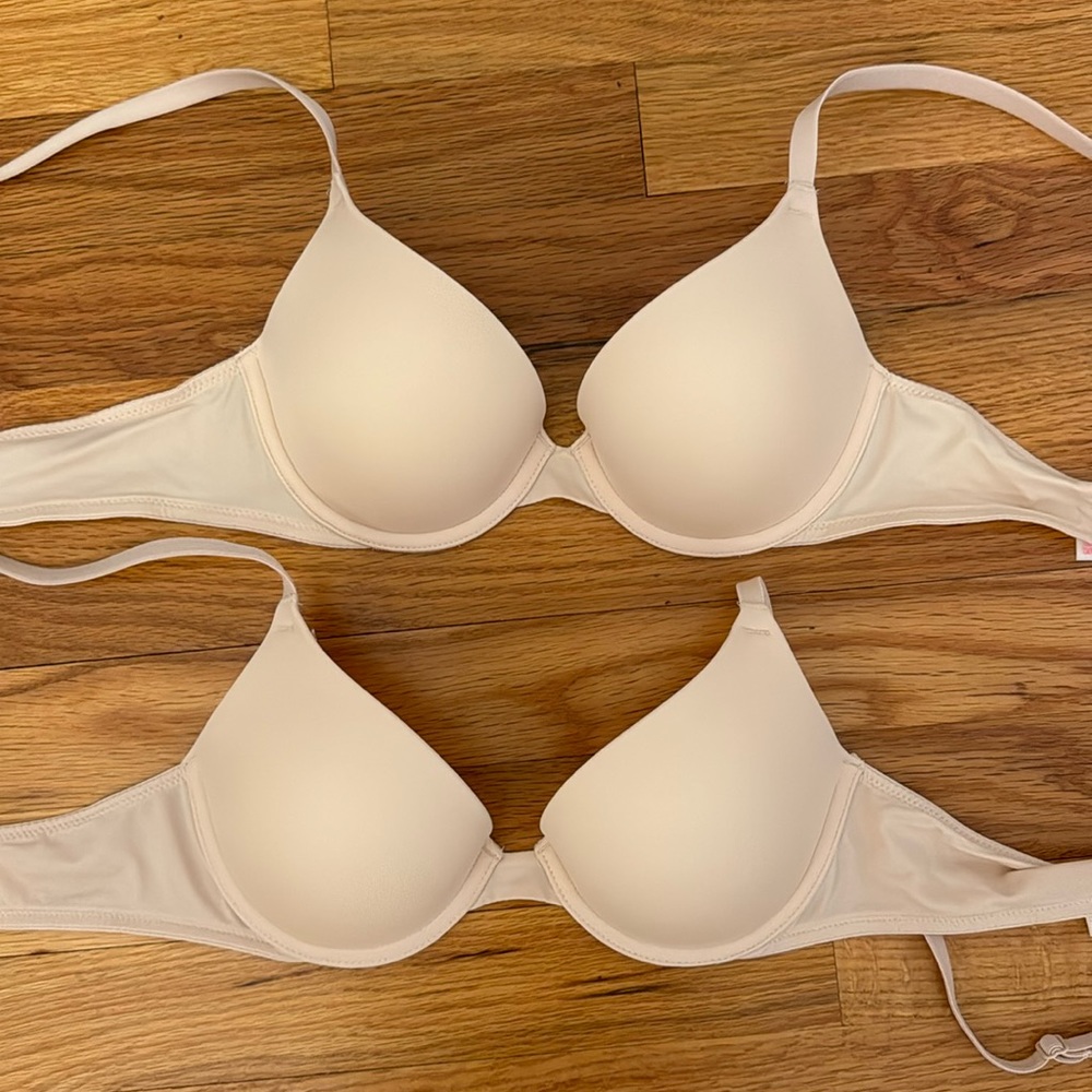 Set of 2 Victoria’s Secret Pink Wear Everywhere push up bras nude size 34 A 34A